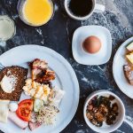 Fira farsdag med frukostbuffé och tårta 9 november!